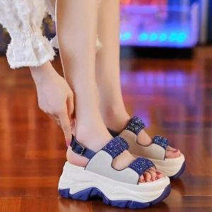 Thick-soled Flatform Sports Sandals for Women To Wear Outside The Summer New Versatile Bright Diamond Beach Roman Sandals for Women