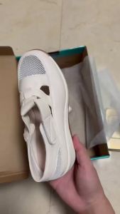 รองเท้าแตะโรมันหุ้มนิ้วเท้ารองเท้าแตะด้านล่างหนาลิ่มสำหรับผู้หญิงใหม่2025ชิ้น