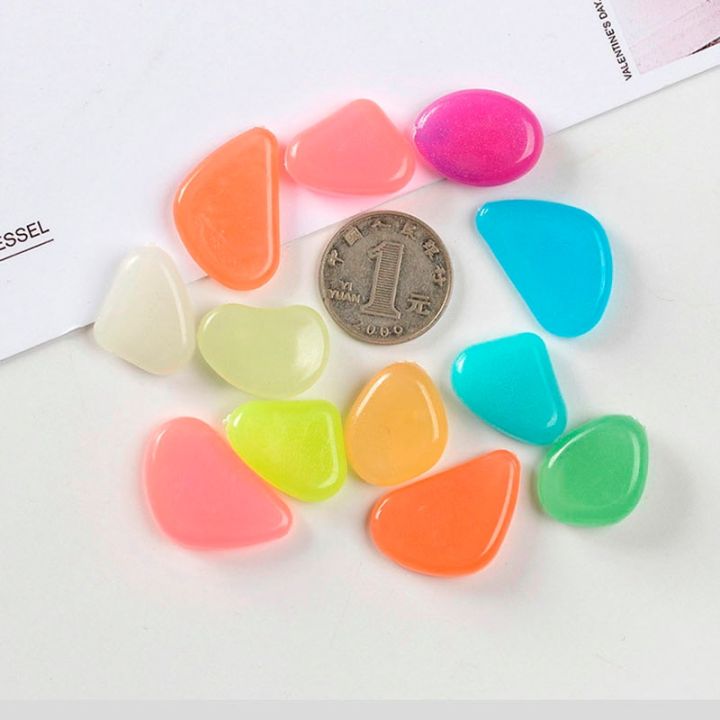 100pcs%20Garden%20Decor%20Luminous%20Stones%20Glow%20In%20The%20Dark%20Decorative%20Pebbles%20Outdoor%20Fish%20Tank%20Decoration%20Pebble%20Rocks%20Aquarium%20Mix%20Color%20-%20Image%204