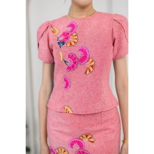 Round neck tulip sleeve bottom Split end batik dress