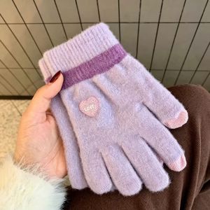 DOOUR Polyester Găng tay cảm ứng. Màu Kẹo Thêu hình trái tim Găng tay giữ ấm chống lạnh Dễ thương Một cỡ Găng tay giữ ấm cho mùa đông. Dành cho phụ nữ