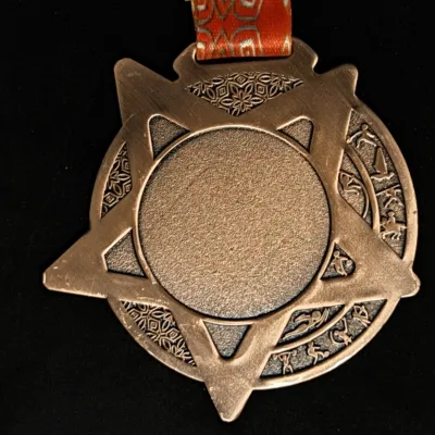 EP-MP395 Metal Hanging Medal of Durable Cast Alloy with Lanyard Pingat Gantung Logam Aloi