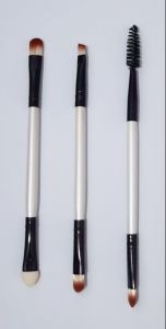 Kuas Concealer & Eyeshadow: Kuas Makeup Berkualitas Tinggi untuk Wajah Anda