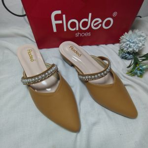 Sepatu Wanita Kekinian Flat Shoes Termurah/Flat slip on Terbaru/Mutiara Besar12
