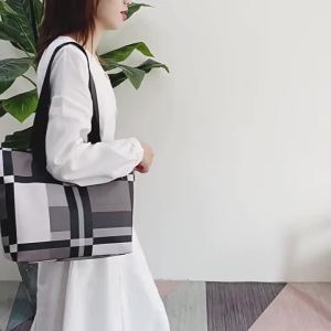 Ngoại Thương 2025 Túi Tote Mới Dung Tích Lớn Túi Nữ Thời Trang Cao Cấp Phong Cách Hàn Quốc Đơn Giản Đi Làm Túi Đeo Vai Đa Năng