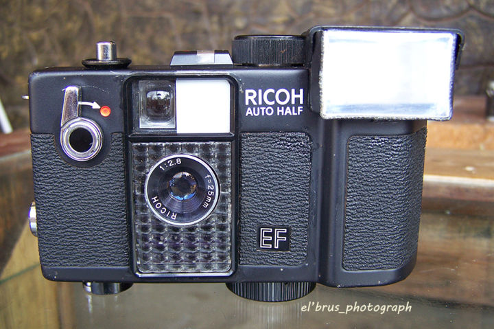 kamera analog jadul RICOH auto half EF sehat code *00032