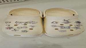 Charm jibbitz sticker gắn dép cross mẫu B31 giả kim