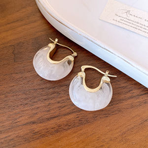 Fashionable Ring Gift 几何U形树脂耳扣女简约复古时尚文艺耳环小众高级感时尚新款耳 饰