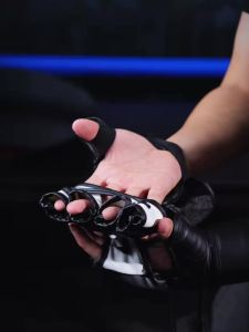 Half Mitts MMA ing Kick Boxing GlovesFingerless Punching Heavy Bag with Paddding Gloves for Kickboxing Sparring Muay Thai