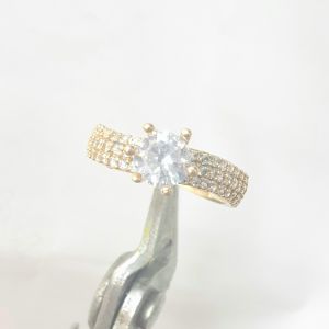 Nhẫn Nữ Kiểu 1 Hạt Đá Xéo Vàng Vonfram cao cấp- Dùng tắm rửa thoải mái không kiêng mồ hôi không phai màu (Có Mộc Vàng- Không Phai Màu)