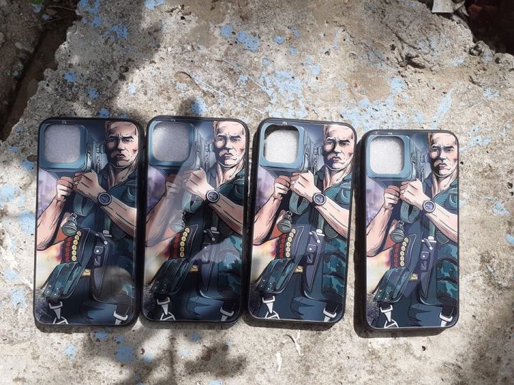 Ốp lưng iphone 11 mẫu cầm súng