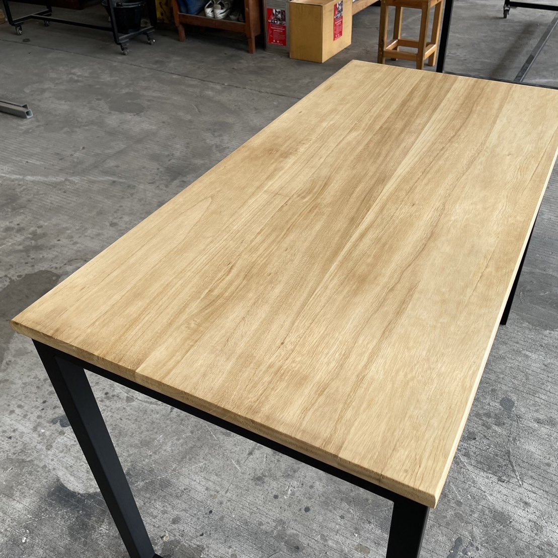โต๊ะอาหาร หน้าโต๊ะ ไม้เพาโลเนีย หนา 30 mm. กว้าง 70 cm. x ยาว 70-100 cm.  เกรดAB ลายภูเขา งานตกแต่ง ท็อปโต๊ะ PAULOWNIA