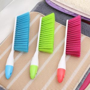 ZH337 Soft Bristle Bed Sheets Sweeping Cleaning Brush with Long Handle Reusable for Gentle Effective Cleaning Tasks