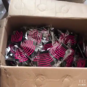 Knitted Gloves Winter Half Finger Mittens Stretchy Touchscreen Color Matching Gloves for Kids Teens Christmas Presents