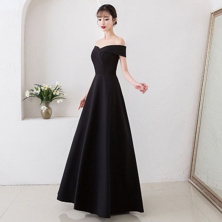 Gown for js outlet prom black