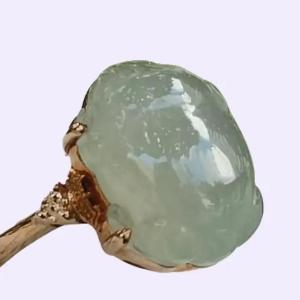 Ring size 15.5 mm - SG Seller - Crafted as Pixiu Cabochon on Natural Type A Jadeite Jade set with 18k gold certificate weighs 3.65 grams measurement 14.3 * 11 * 5.9 mm (18kring37)