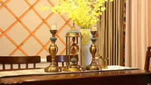 Desk Alarm Clock Vintage Style Clocks European Style Candle Holder Living Room Dining Table French American Style Clock Light Luxury Candle Holder Entryway Home Decor Ornament Cabinet Desktop Clocks