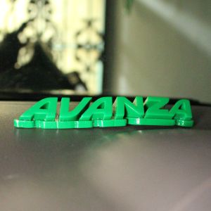 PAJANGAN DEKORASI DASBOARD  UNTUK MOBIL AVANZA VARIASI TIMBUL 3D BAHAN FIBERGLASS