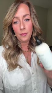 Kem dưỡng thể Retinol với mỡ bò — Kem làm săn chắc và  cho da chùng da lão hóa chứa Hyaluronic Acid + Niacinamide — Kem dưỡng ẩm không mùi dành cho nữ sản xuất tại Mỹ 8 oz