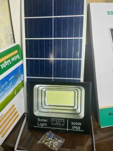 Đèn Pha Năng Lượng Mặt Trời 300W Hàng Cao Cấp vỏ nhôm chống nước Bảo hành 2 năm