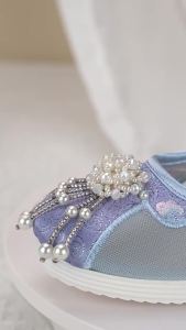 [Free Shipping] Hanfu-Style Shoes Cloth Shoes Autumn Collection With Hidden Heel For Added Height Traditional Chinese-Style Footwear Comfortable For Home Wear Soft-Soled Embroidered Shoes WomenS Shoes Retro Style