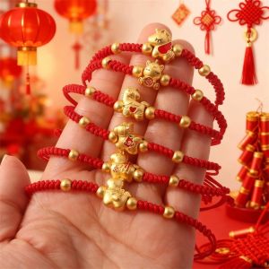 MUSASI Có thể điều chỉnh Vòng tay cung hoàng đạo Dây thừng đỏ tết Trang sức vàng Bùa Phong Thủy Phong cách Trung Quốc Dây thừng tay Vòng tay dây đỏ Quà tặng năm