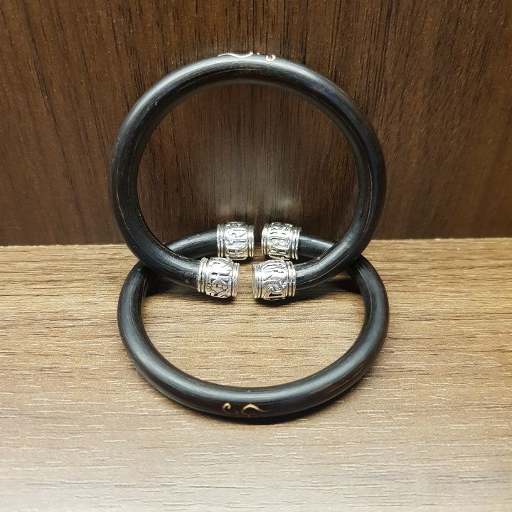 6.5mm Vòng VINE cặp đôi bọc charm khắc OM màu đen, gỗ Kê huyết đằng nhẹ, không thấm nước. Phong cách cổ điển.