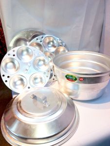 Aluminum Idli Steamer – Multi-Tier Idli Cooker with Plates