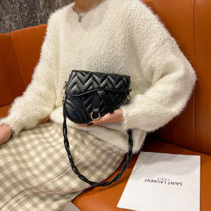 Retro Simple Messenger Bag: A Stylish & Functional Shoulder Bag for Women