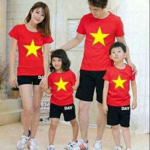ÁO CỜ ĐỎ SAO VÀNG CHO BÉ GIA ĐÌNH SALE 25K/ÁO CHẤT COTTON MỊN MÁT GIÁ SĨ HÀNG BÁN SHOP [GIÁ SĨ]