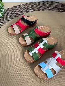 【Free Shipping】2025 New Womens Plus Size Toe-Clamp Hollow Rivet Floral Wedge Heel Thick-Soled Closed-Toe Sandals