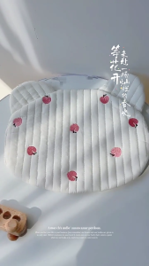 Baby Pillow for 0-6 Years Providing Safe and Comfortable Sleep Lovely Cartoon Flower Charm Pillow Headrest Pad