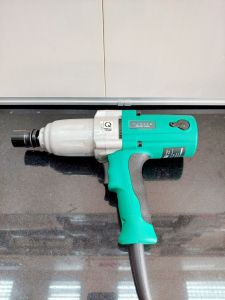 Máy mở siết bulong ốc điện TAK-27P