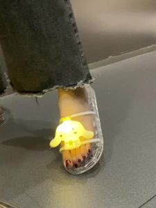 [Free Shipping] Cool Glowing Slippers For Women Cute Summer Style With Lights Suitable For Showering Non-Slip Waterproof And Designed For Outdoor Wear Featuring A Thick Sole And Crystal Embellishments