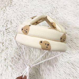 Nón bảo hiểm cao cấp Royal chất liệu Muslin giúp an toàn đầu bé khi tập bò tập ngồi tập đi.