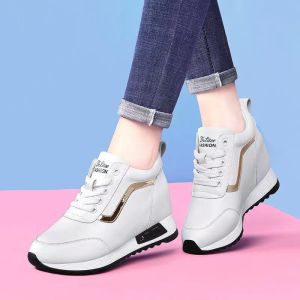 2025 Spring New Style WomenS Sports Casual Shoes White Sneakers With Internal Height Increase Soft Sole Fashionable WomenS Shoes