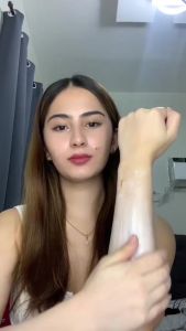 Vitamin C Body Whitening Cream Private parts whitening 50g Pemutih miss v/armpits/neck/knees/legs Whole body availableMild and effective