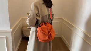 Đeo Vai Nữ Túi Hợp thời trang túi đeo chéo túi dạng thùng rút dây ba lô sức chứa lớn Túi xách đơn giản đi lại túi