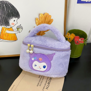 Gratis Ongkir - Tas Kosmetik Bulu Halus / Tas Kosmetik Karakter Lucu