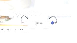 Kacamata Baca Auto Focus Anti Blue Light Teknologi Canggih Keren Terbaru