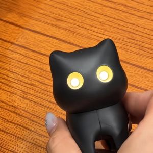 ETQT Sound Effects Cat Night Light Keychain Portable Novelty Car Ornament Fashion Black Mini Flashlight Key Ring Halloween