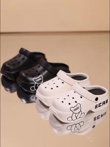 [Free Shipping] WomenS Thick-Soled Clogs New Summer Style With A Closed-Toe Design Printed Patterns Suitable For Outdoor Wear And Featuring A Cartoon Beach-Themed Design With A Platform Heel