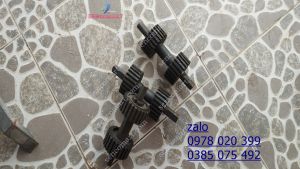 Quả lô 2 rulô làm bằng sắt lắp máy ép cám viên