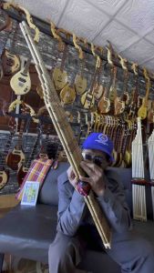 แคนลิ้นเงินคู่อย่างดีคีย์Am ประดับลวดลายสวยงาม แคนแปดลิ้นเงินคู่