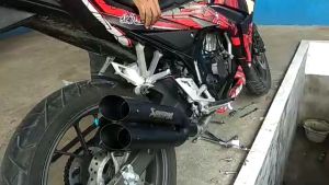 Silencer Knalpot Akrapovic Cabang 2 Dop Inlet 50mm