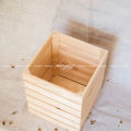 Thùng/Kệ gỗ pallet vuông (cao 30cm). 