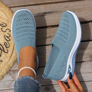 Free Shipping WomenS Shoes Versatile Spring New Styles Plus-Size Flats Soft-Soled Comfortable For All-Day Wear Mom Shoes Slip-On Casual Shoes
