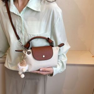 Movi Katie Túi đeo chéo ni lông thanh lịch với thiết kế hợp thời trang cho sử dụng hàng ngày