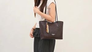 2026 New Woven Pattern Tote Bag Large Capacity Shoulder Commuting Bag for Women Vintage Casual Large Handbag