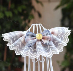 ผ้าพันคอแมว เอี๊ยมลูกไม้สุดน่ารัก เอี๊ยมแมว ปลอกคอสัตว์เลี้ยง ปลอกคอน้องหมาน้องแมว（พร้อมส่ง ）